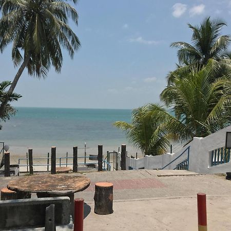 Newly Renovated Comfy Beachfront View At Seri Bulan Port Dickson Dış mekan fotoğraf