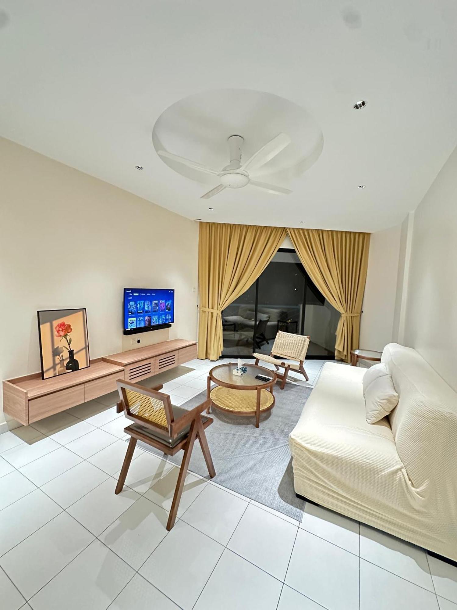 Newly Renovated Comfy Beachfront View At Seri Bulan Port Dickson Dış mekan fotoğraf
