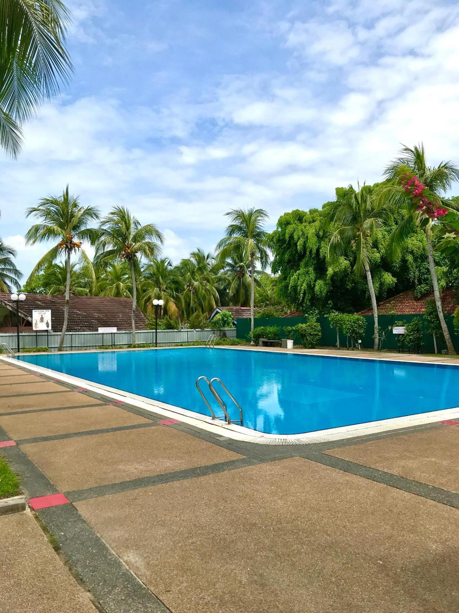 Newly Renovated Comfy Beachfront View At Seri Bulan Port Dickson Dış mekan fotoğraf